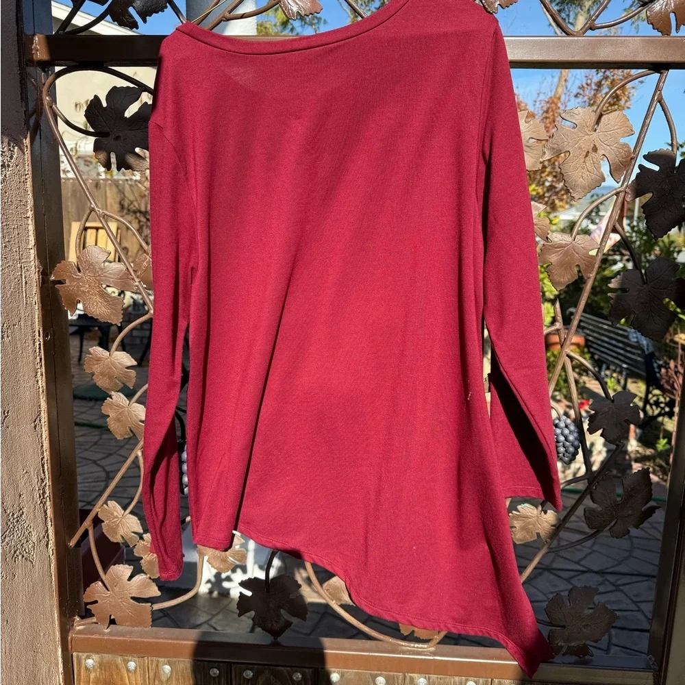 Torrid Active Women's Burgundy Short Sleeve Tee - Picture 3 of 3